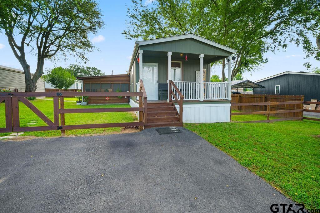340 Apache Quitman, TX 75783 - Photo 2 of 26