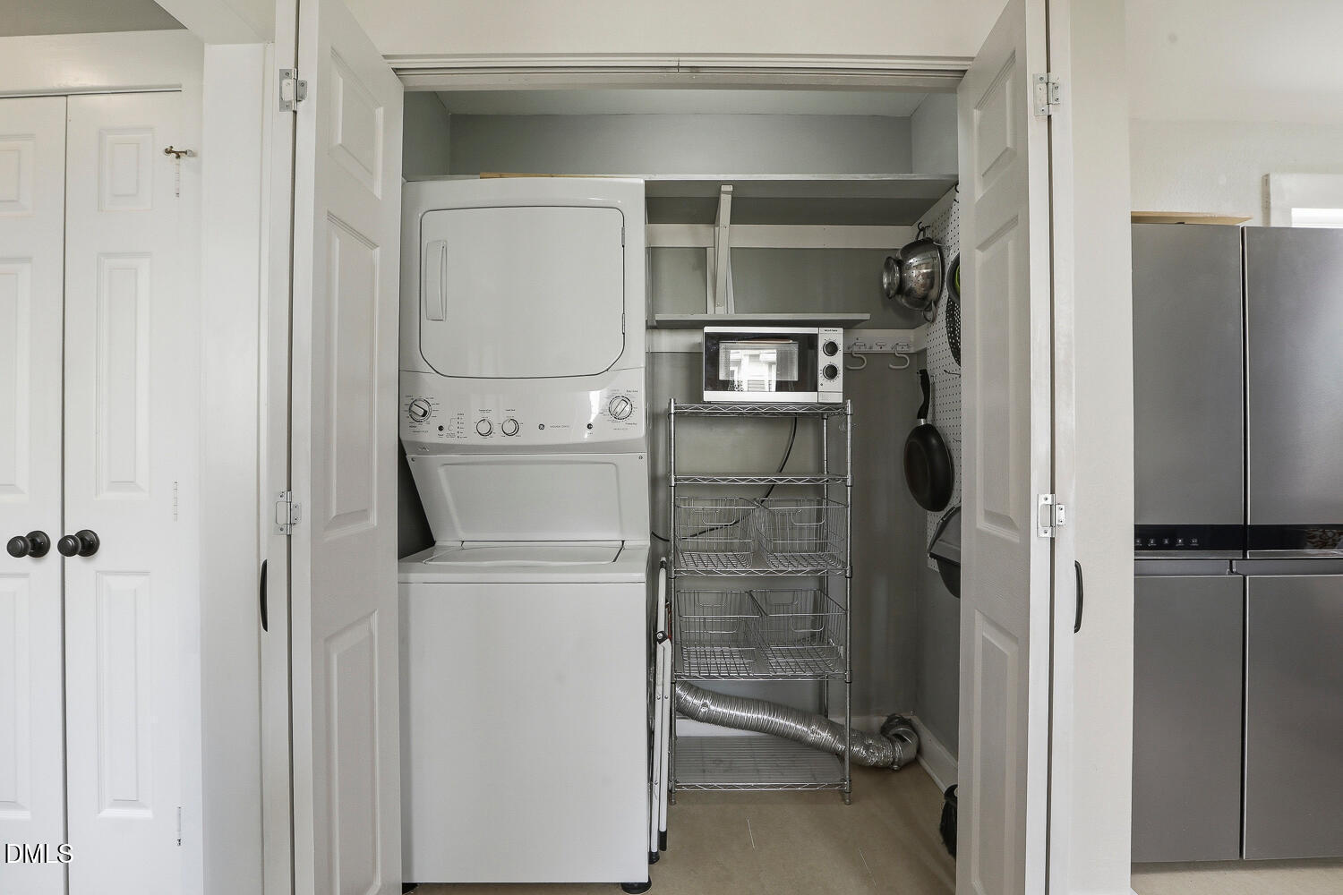 6023 Sentinel Drive Raleigh, NC 27609 - Photo 21 of 53 6023 Sentinel Dr Raleigh NC-large-024-02