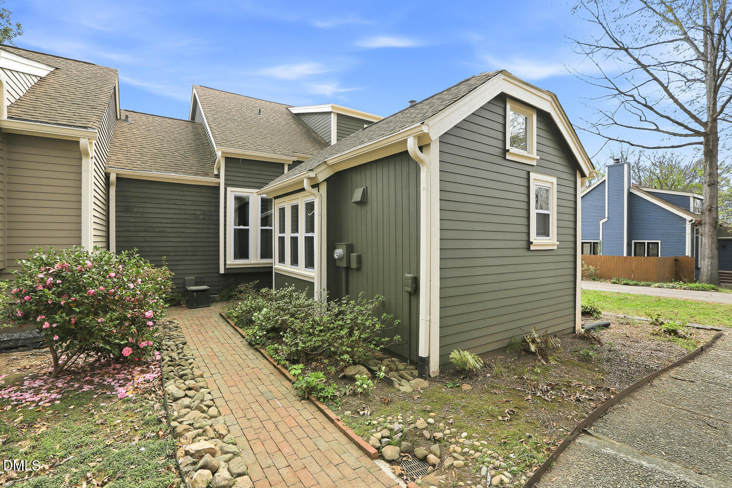 6023 Sentinel Drive Raleigh, NC 27609 - Photo 42 of 53 6023 Sentinel Dr Raleigh NC-large-046-04