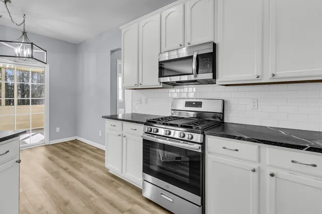 $3,400 | 7478 Hawks Circle, Hanahan, SC 29410