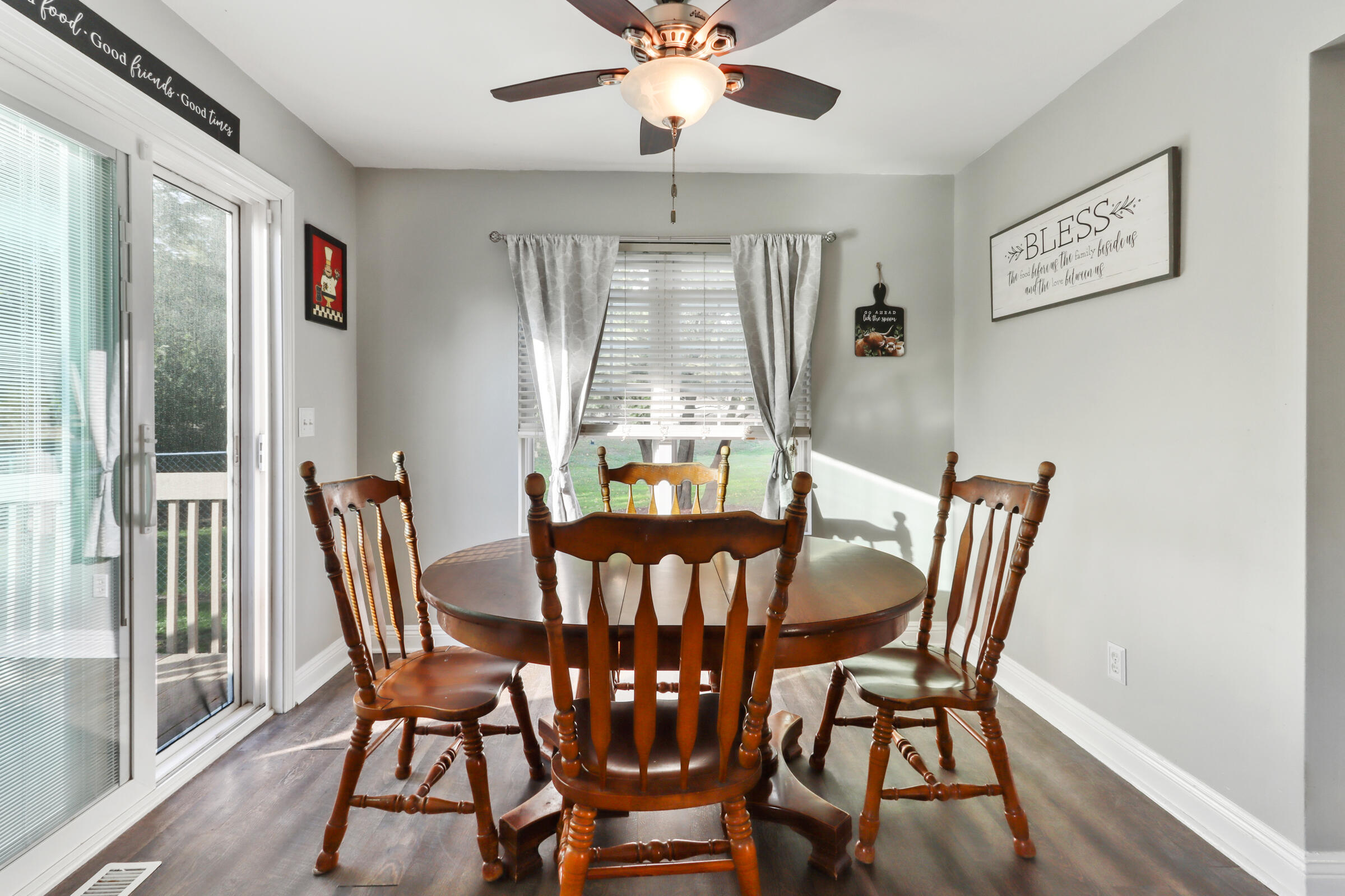 320 South 6th Street Delavan, WI 53115 - Photo 9 of 29 Dinning