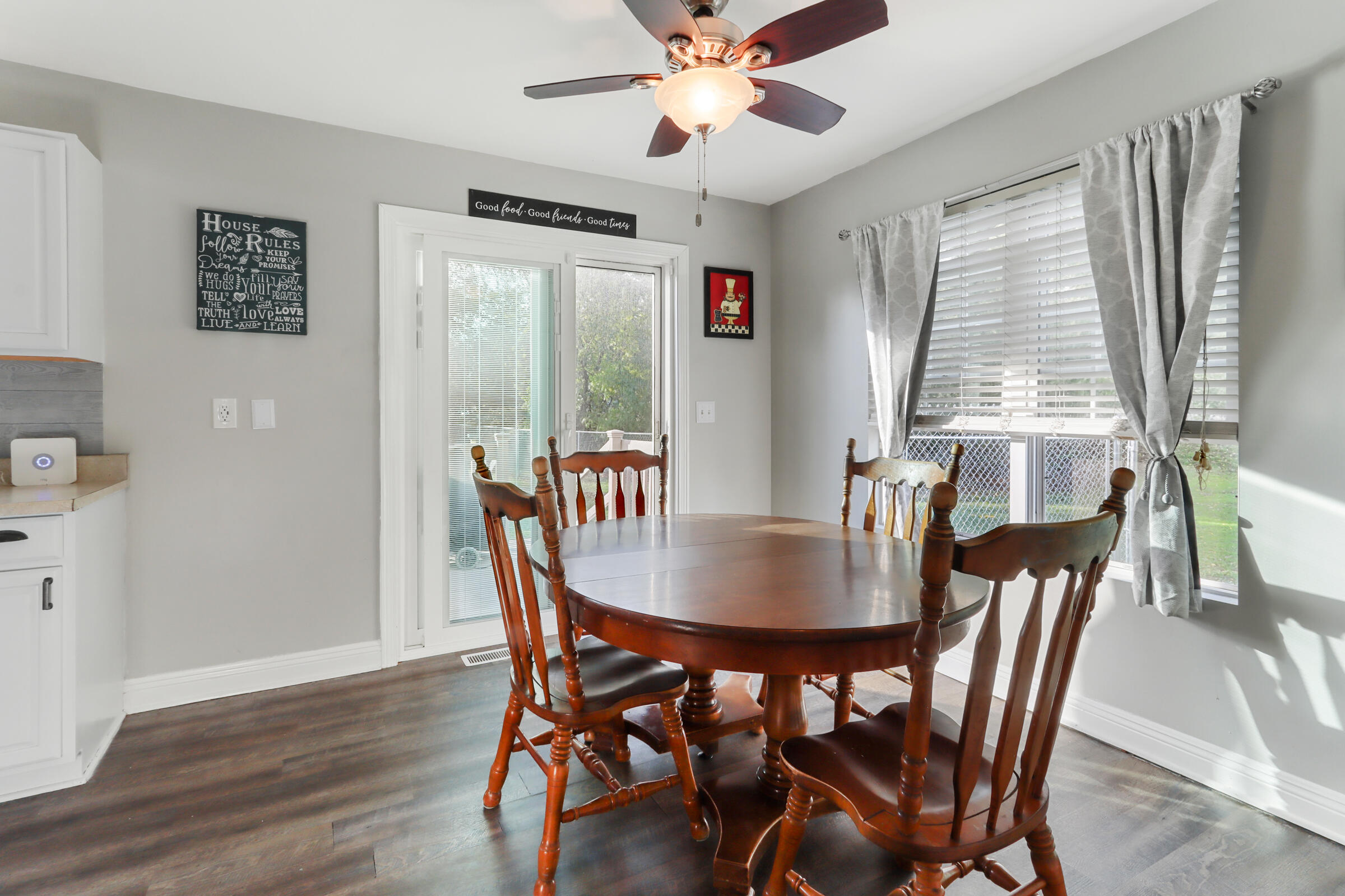 320 South 6th Street Delavan, WI 53115 - Photo 10 of 29 Dinning