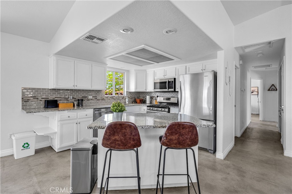 63372 Quail Springs Road Joshua Tree, CA 92252 - Photo 12 of 54