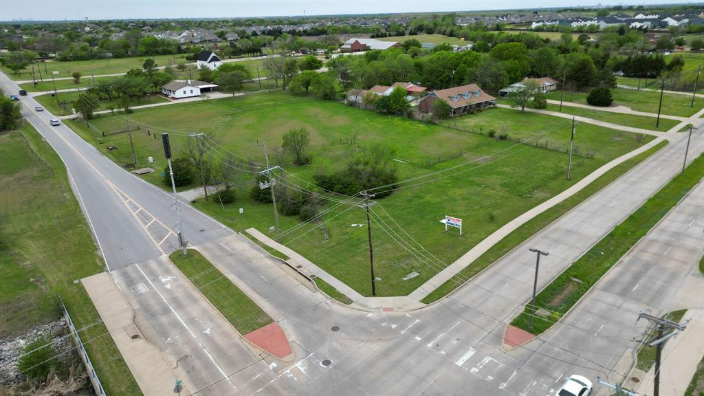 3929 Hickox Road Rowlett, TX 75089 - Photo 3 of 38 Heavy Traffic Area