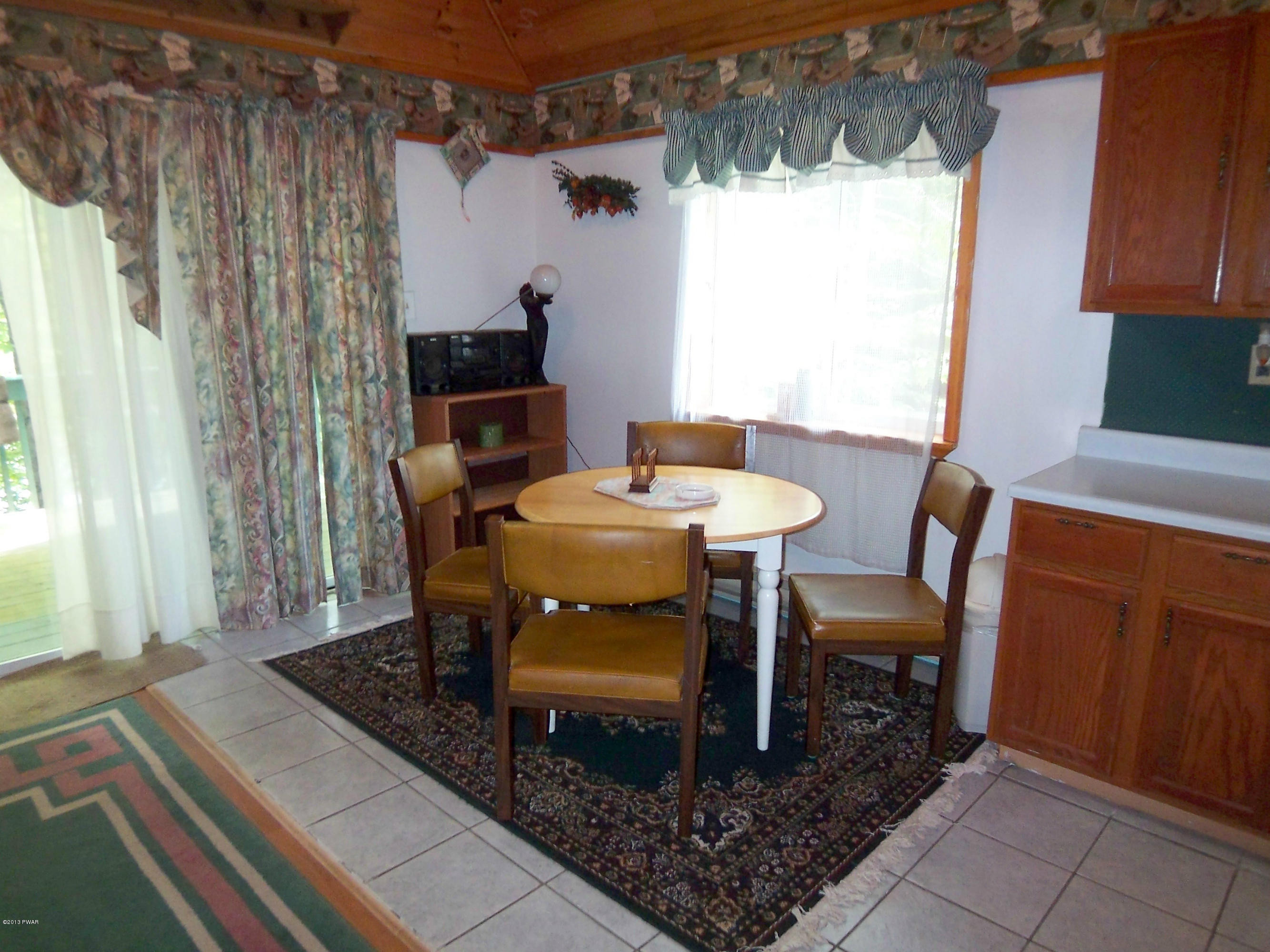 20 Riverside Drive Hawley, PA 18428 - Photo 3 of 17