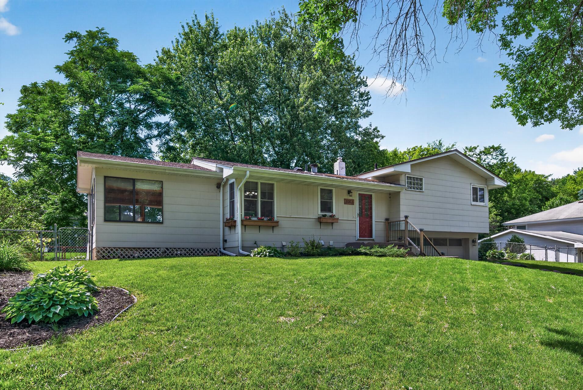 5302 Holiday Road Minnetonka, MN 55345 - Photo 1 of 30