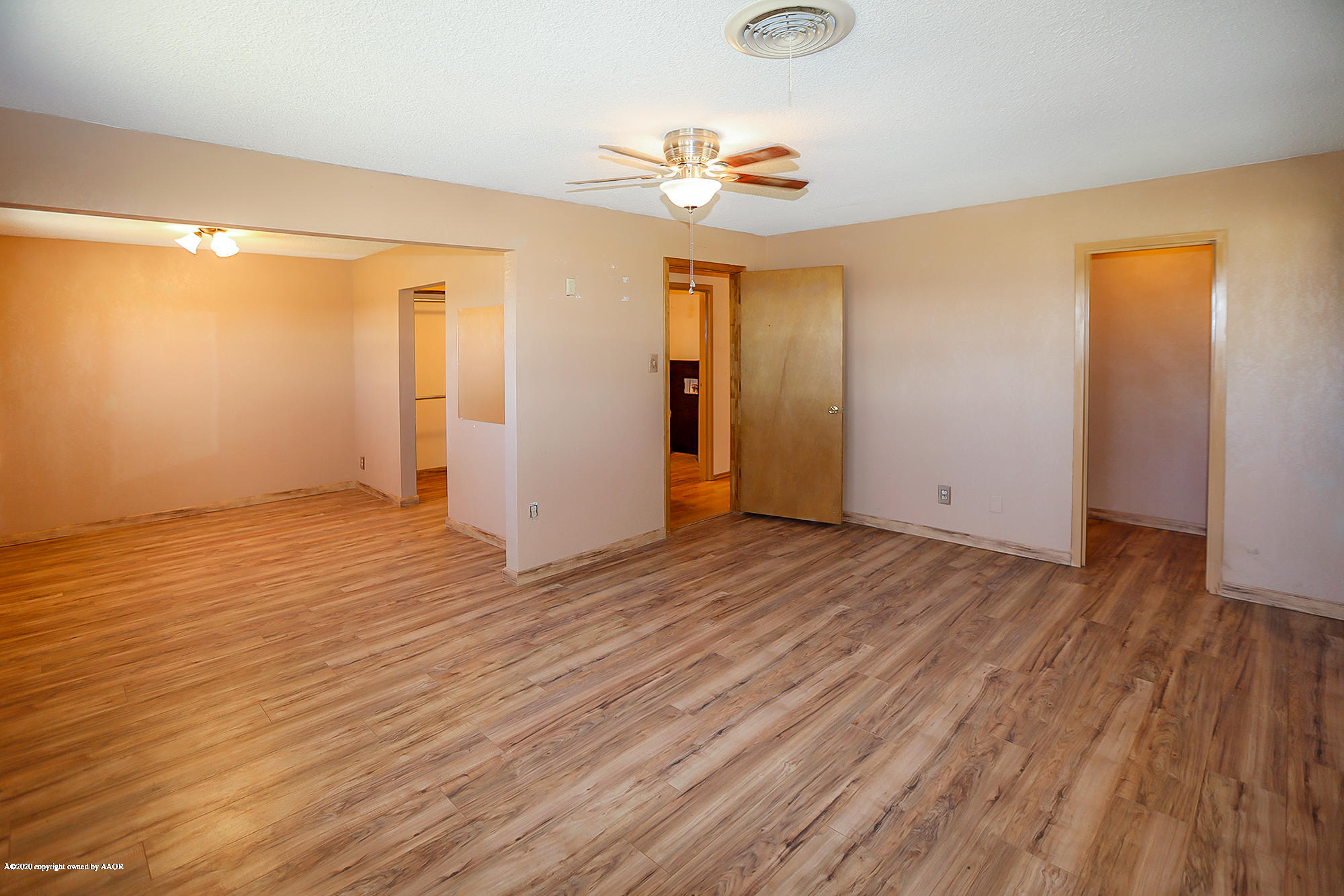 7730 Crawford Road Amarillo, TX 79108 - Photo 10 of 34 Master Bedroom