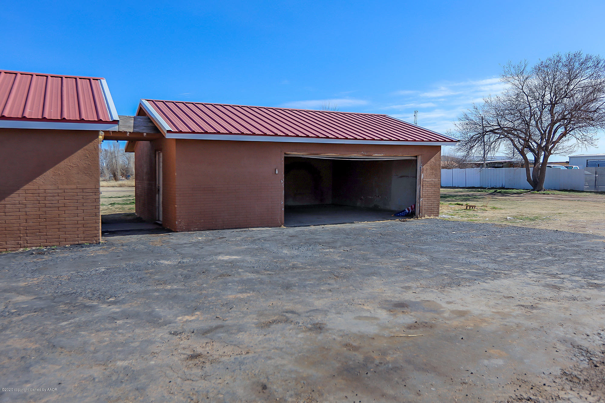 2 Car Garage