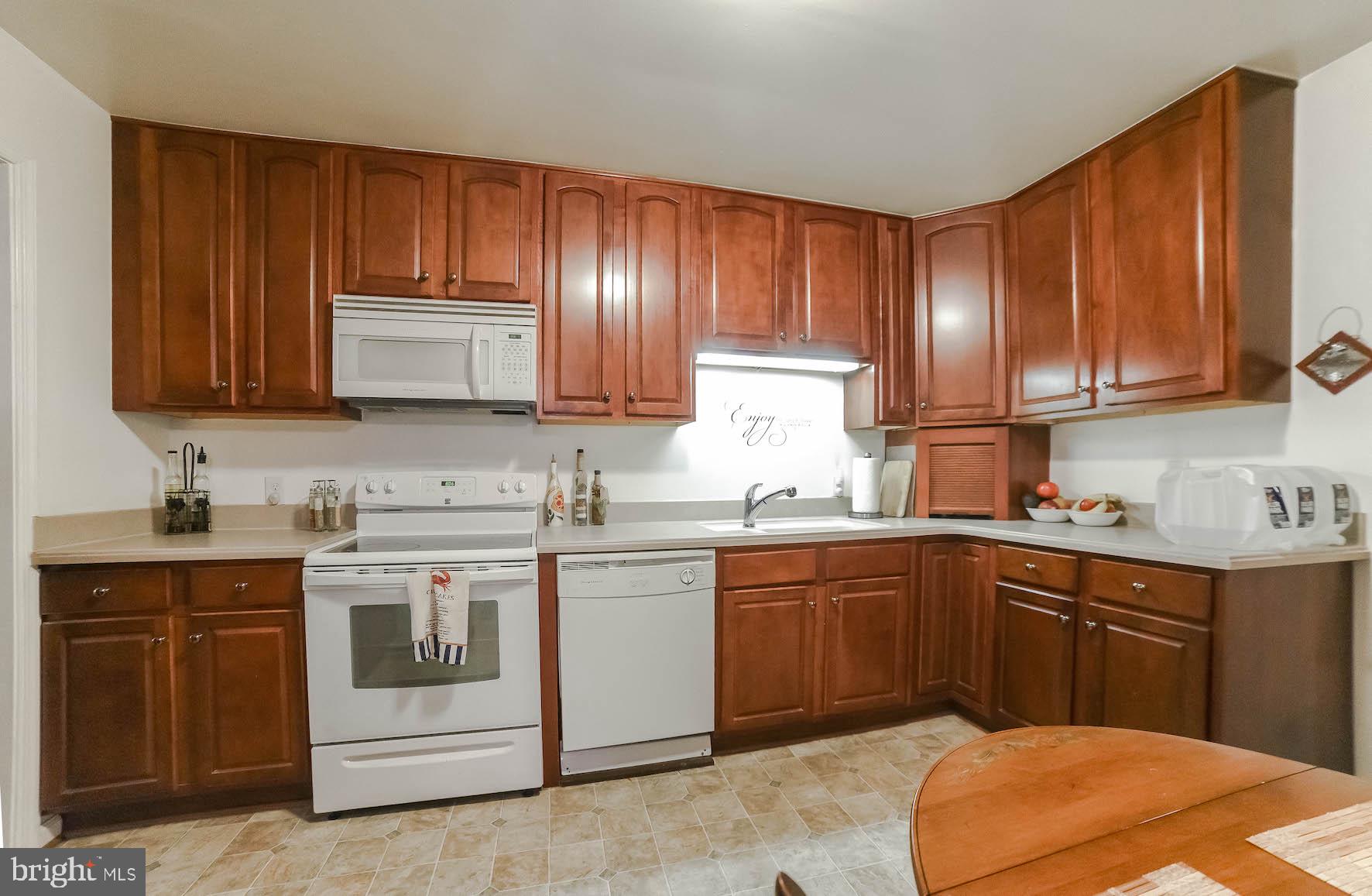 18997 Three Notch Road Lexington Park, MD 20653 - Photo 6 of 33 Kitchen has beautiful Maple cabinets