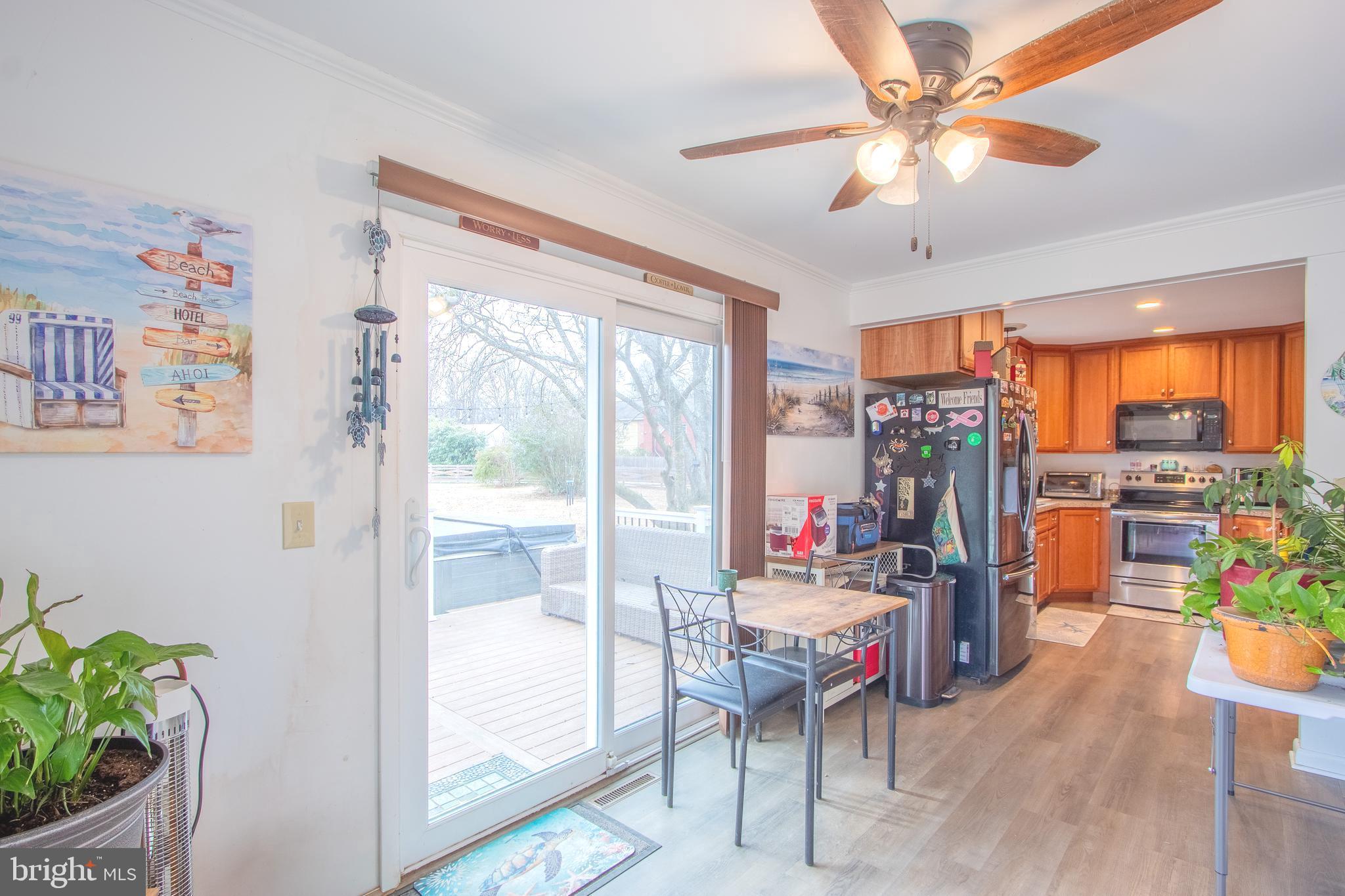 24775 Langford Road Chestertown, MD 21620 - Photo 22 of 37 Slider to Deck