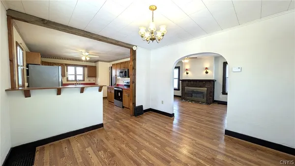 $249,900 | 240 East Avenue, Manlius, NY 13116