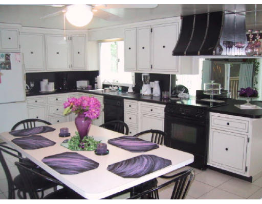78 Kingston Road Waltham, MA 02451 - Photo 4 of 7 Gallery Image 4