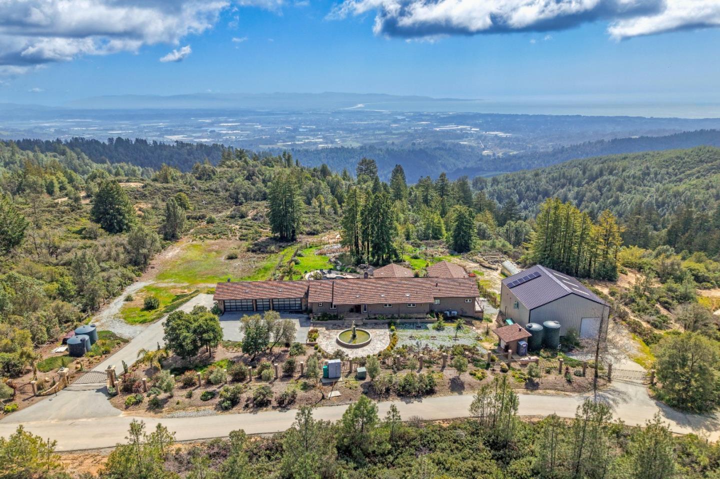 1061 Summit Road Watsonville, CA 95076 - Photo 6 of 90