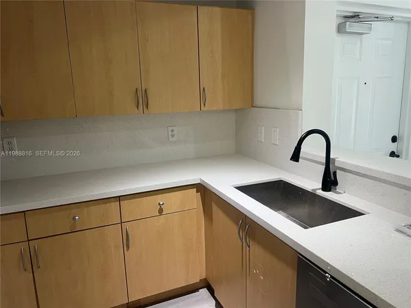 $2,400 | 6420 Northwest 114th Avenue, Unit 1323, Doral, FL 33178