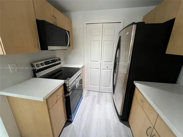 $2,400 | 6420 Northwest 114th Avenue, Unit 1323, Doral, FL 33178