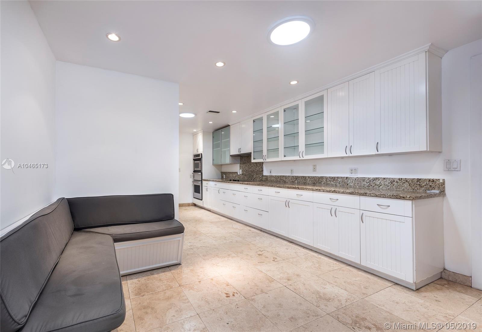 571 Harbor Drive Key Biscayne, FL 33149 - Photo 12 of 35 Breakfast area