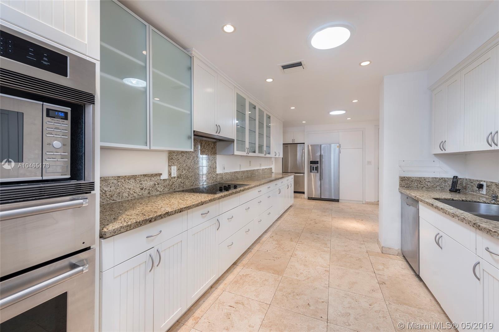 571 Harbor Drive Key Biscayne, FL 33149 - Photo 14 of 35 Kitchen