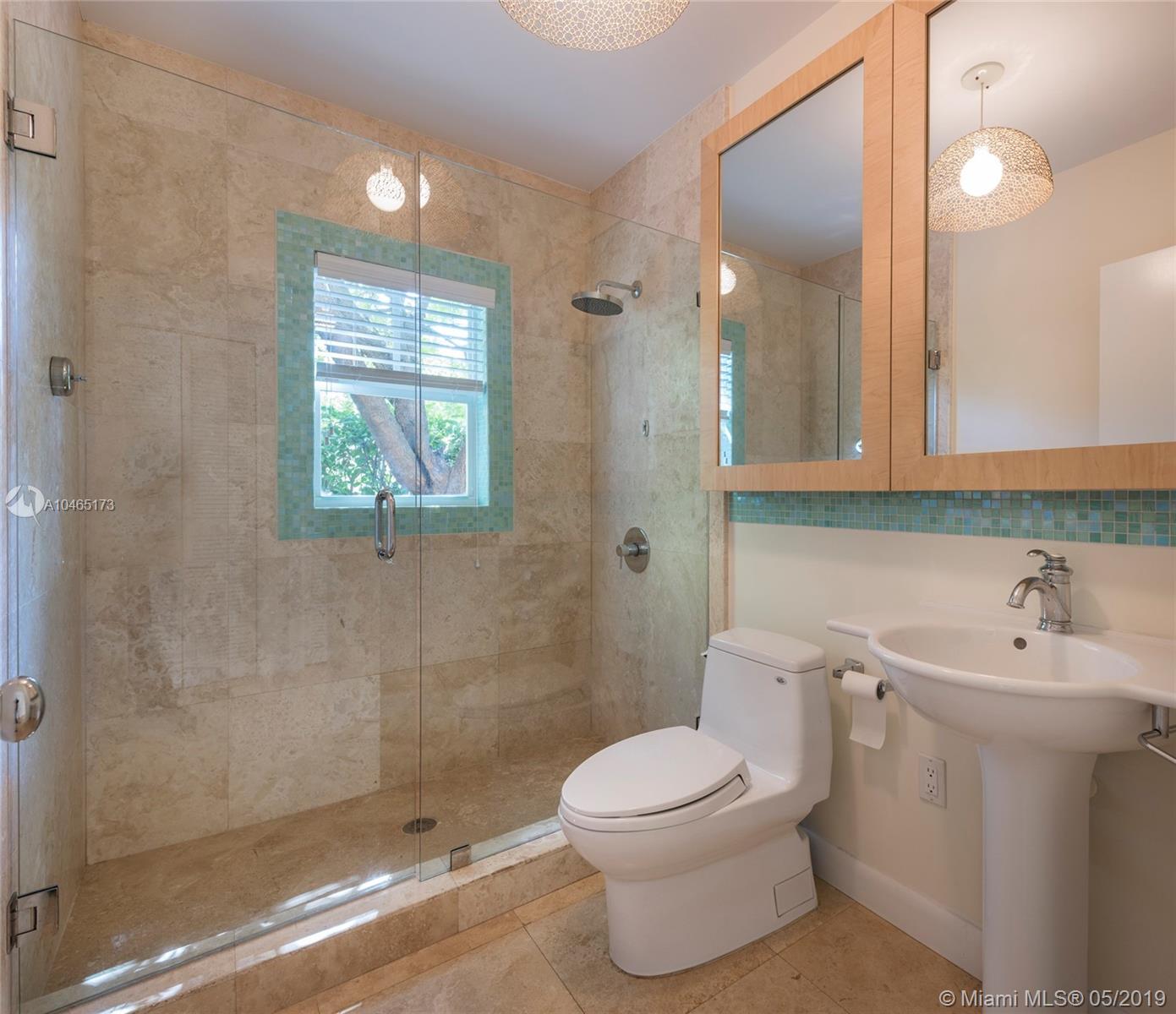 571 Harbor Drive Key Biscayne, FL 33149 - Photo 27 of 35 Gallery Image 27