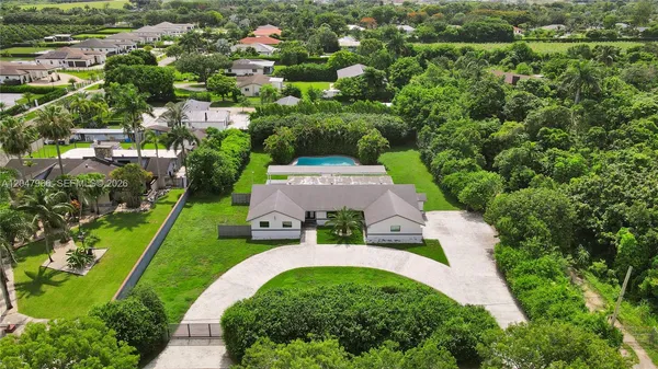 $7,500 | 22421 Southwest 184th Avenue, Miami, FL 33170