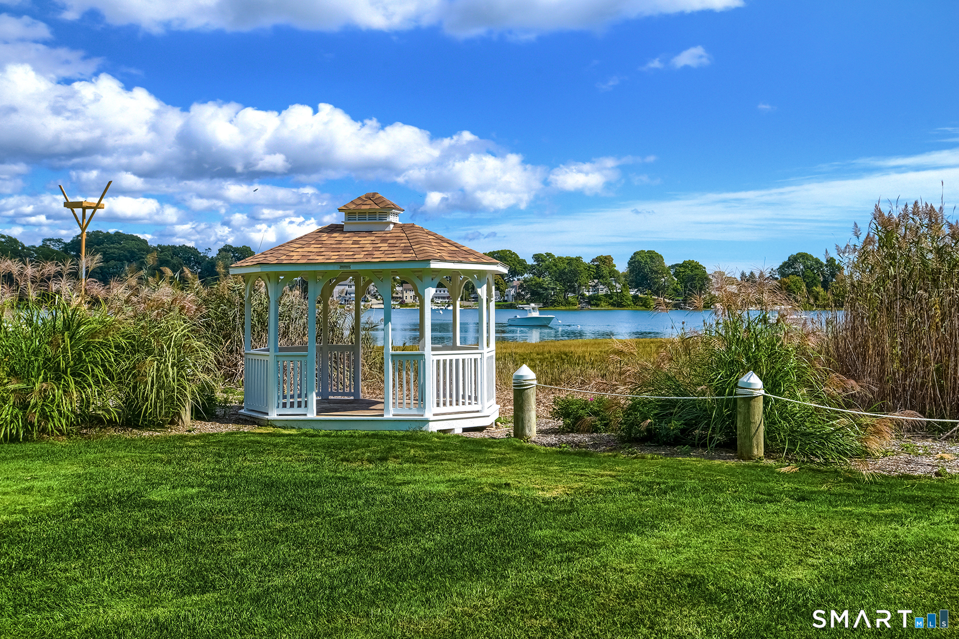 47 Oswegatchie Hills Road East Lyme, CT 06357 - Photo 23 of 40 a front view of a house with a yard