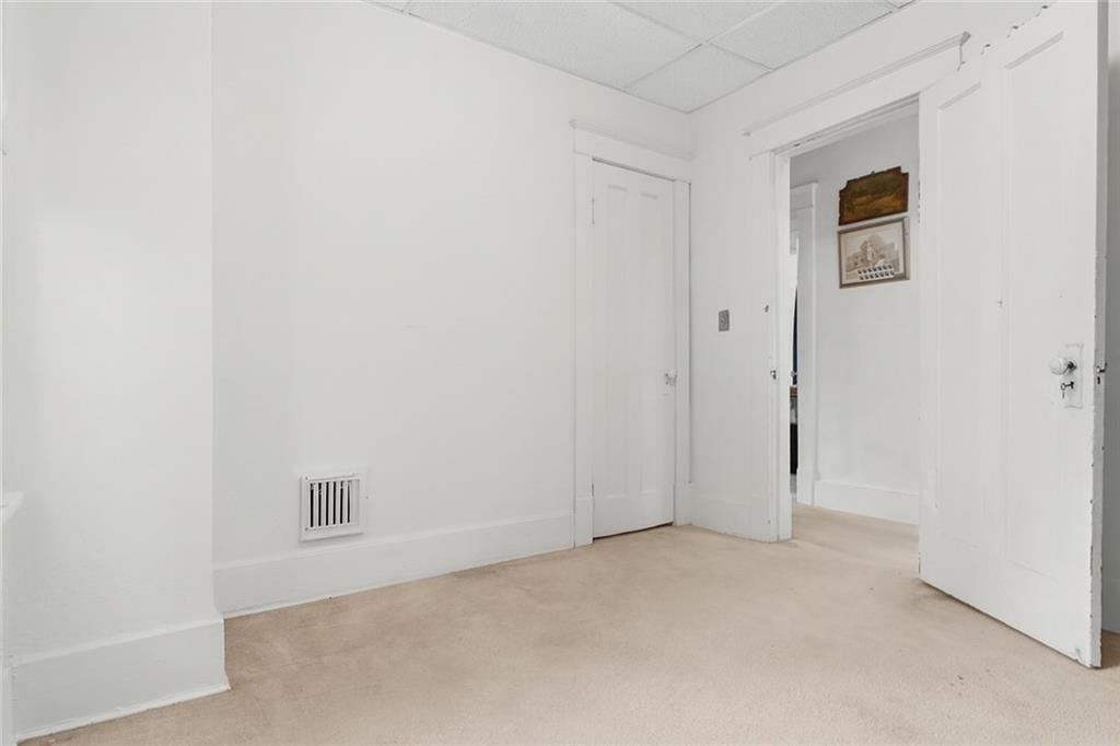 288 Bascom Avenue Pittsburgh, PA 15214 - Photo 26 of 32 a view of an empty room