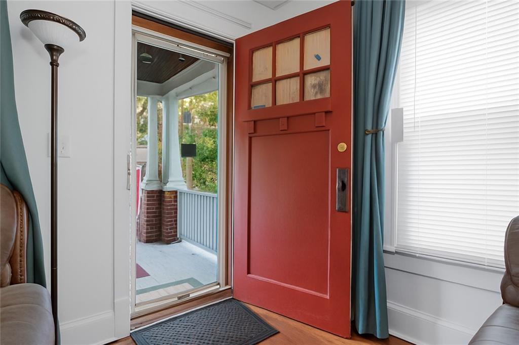 288 Bascom Avenue Pittsburgh, PA 15214 - Photo 3 of 32 a view of front door