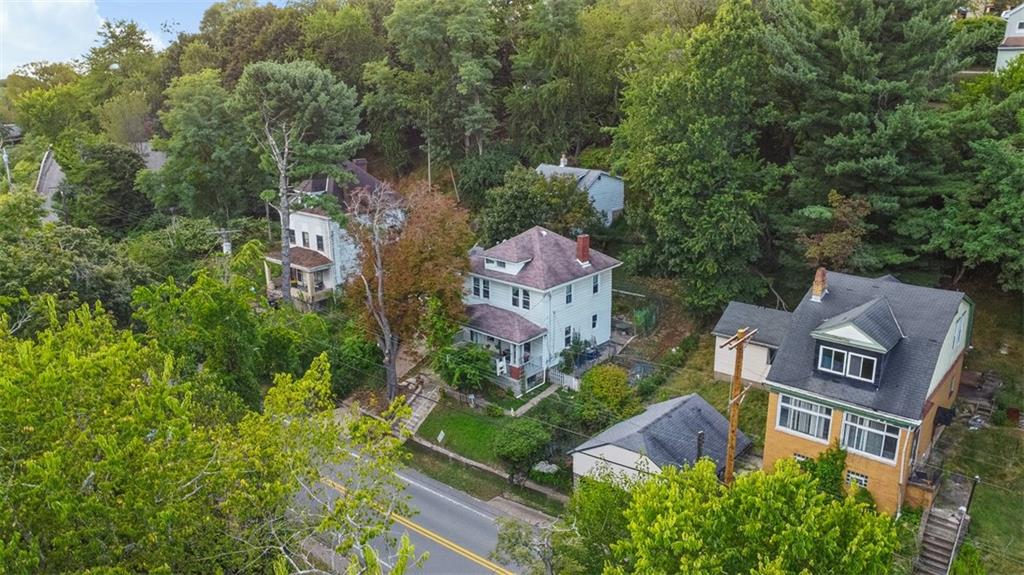 288 Bascom Avenue Pittsburgh, PA 15214 - Photo 31 of 32 an aerial view of a house with garden space and street view