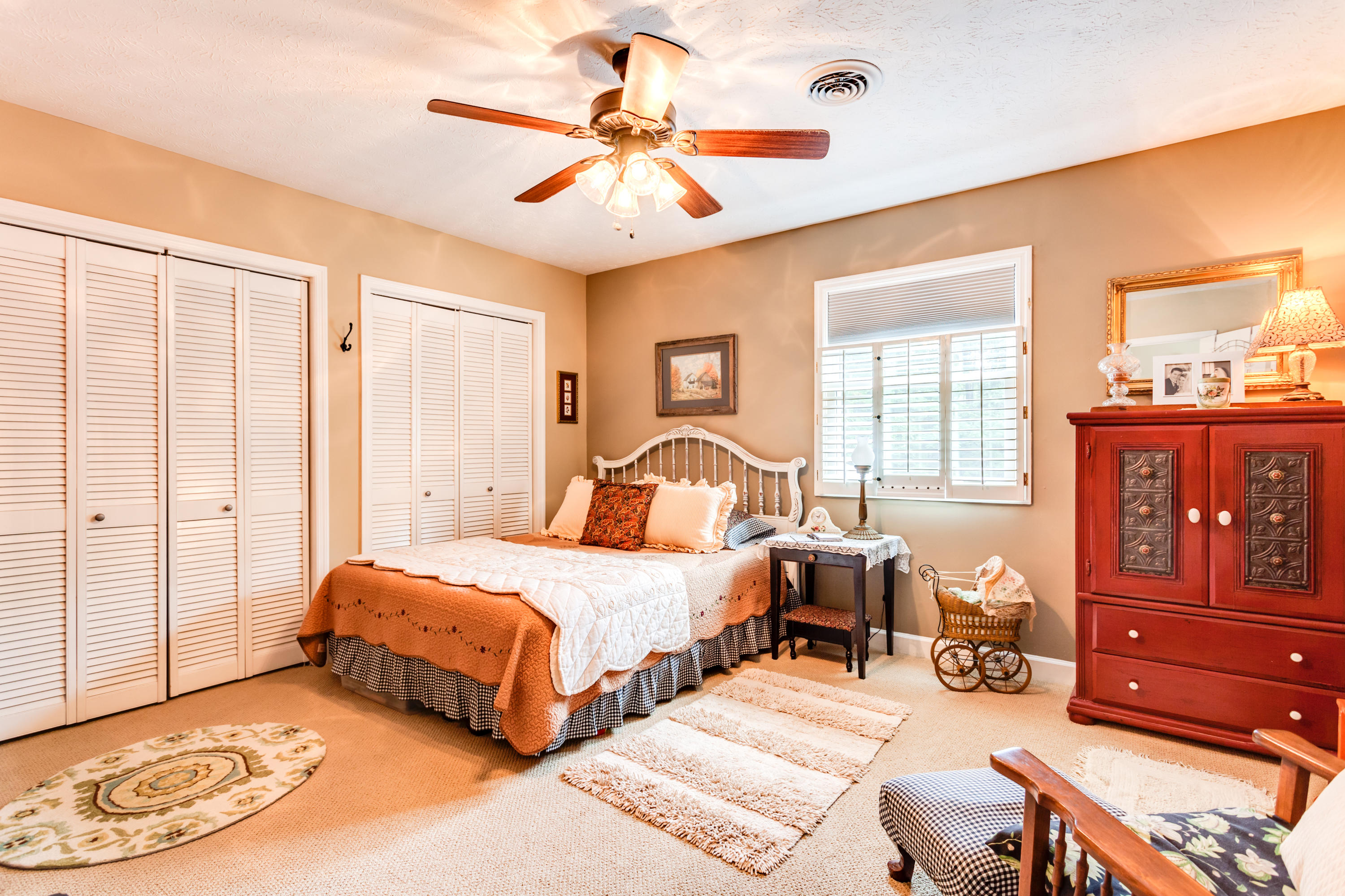 314 Chestnut Ridge Road Kingston, TN 37763 - Photo 19 of 31 Master Bedroom