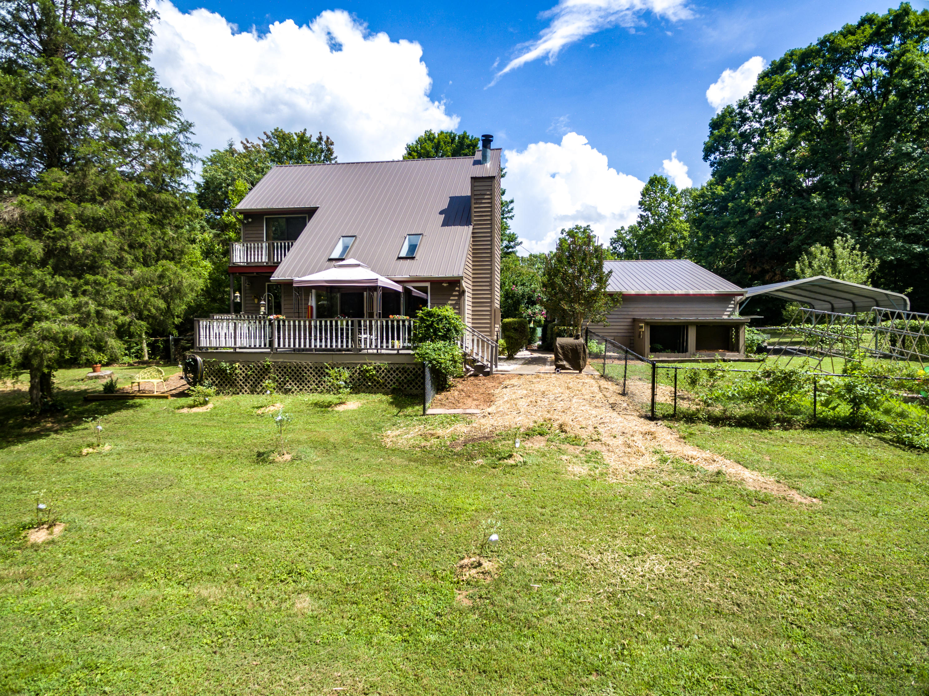 314 Chestnut Ridge Road Kingston, TN 37763 - Photo 30 of 31 Rear View
