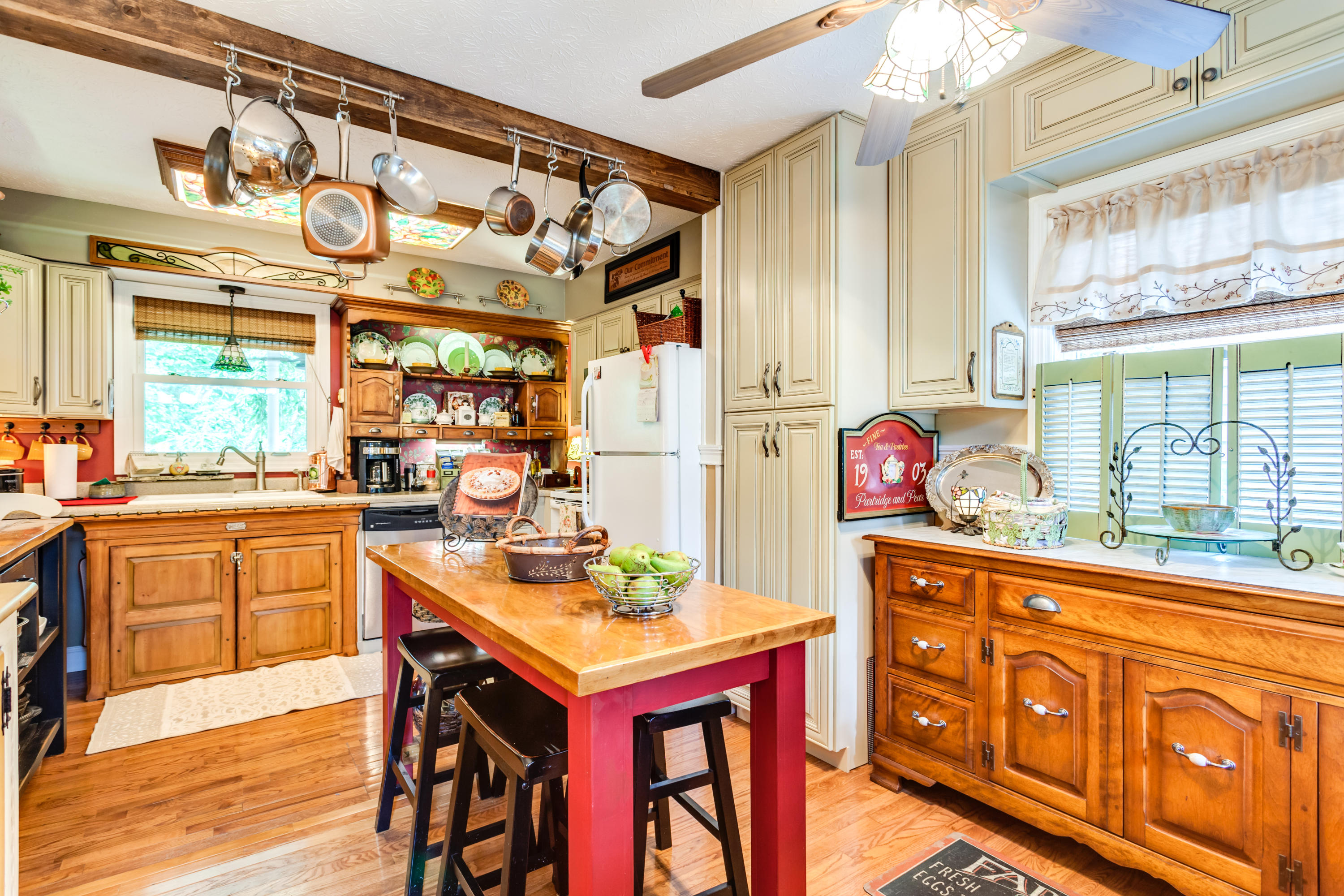 314 Chestnut Ridge Road Kingston, TN 37763 - Photo 7 of 31 Kitchen
