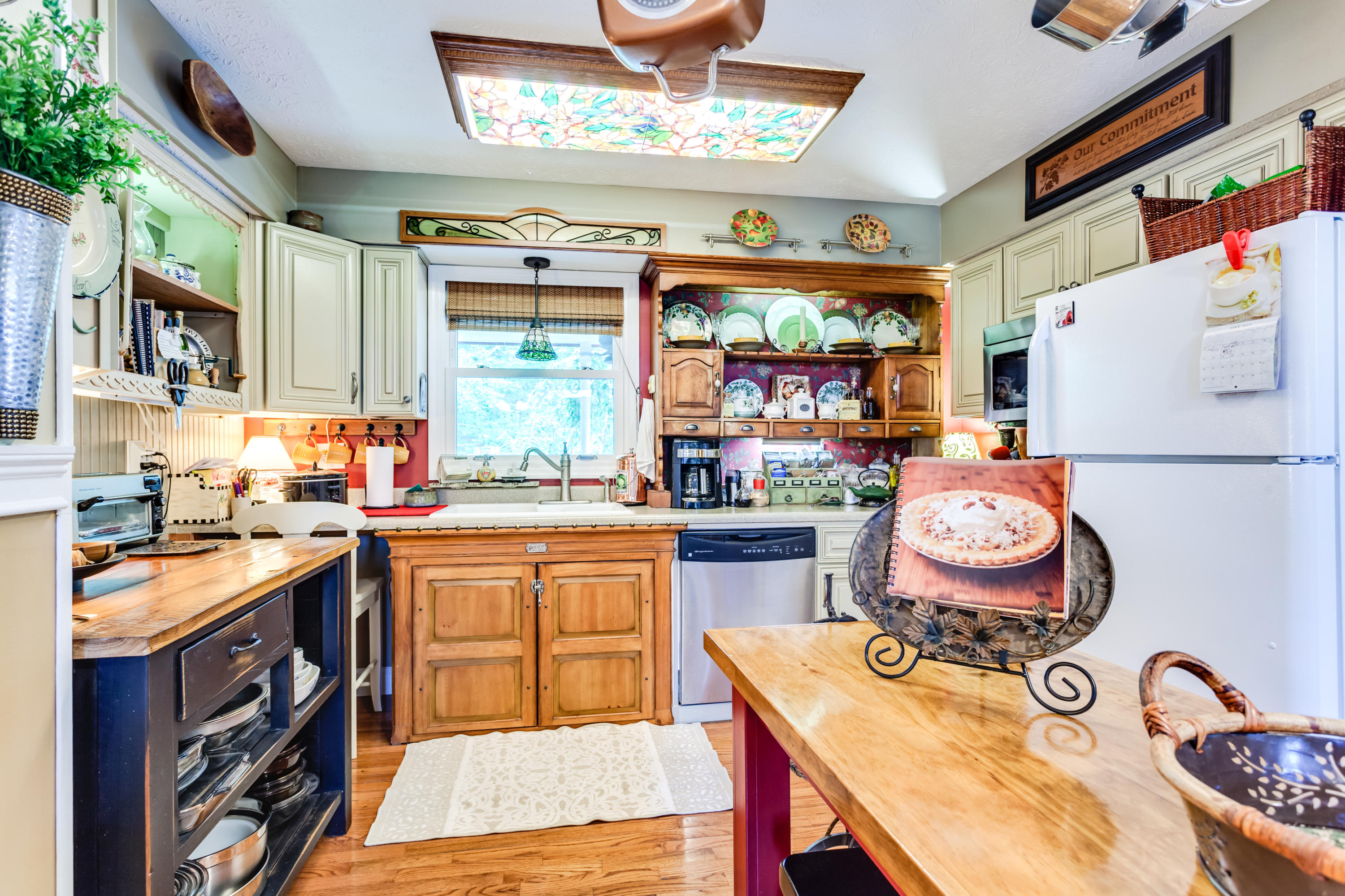 314 Chestnut Ridge Road Kingston, TN 37763 - Photo 9 of 31 Kitchen