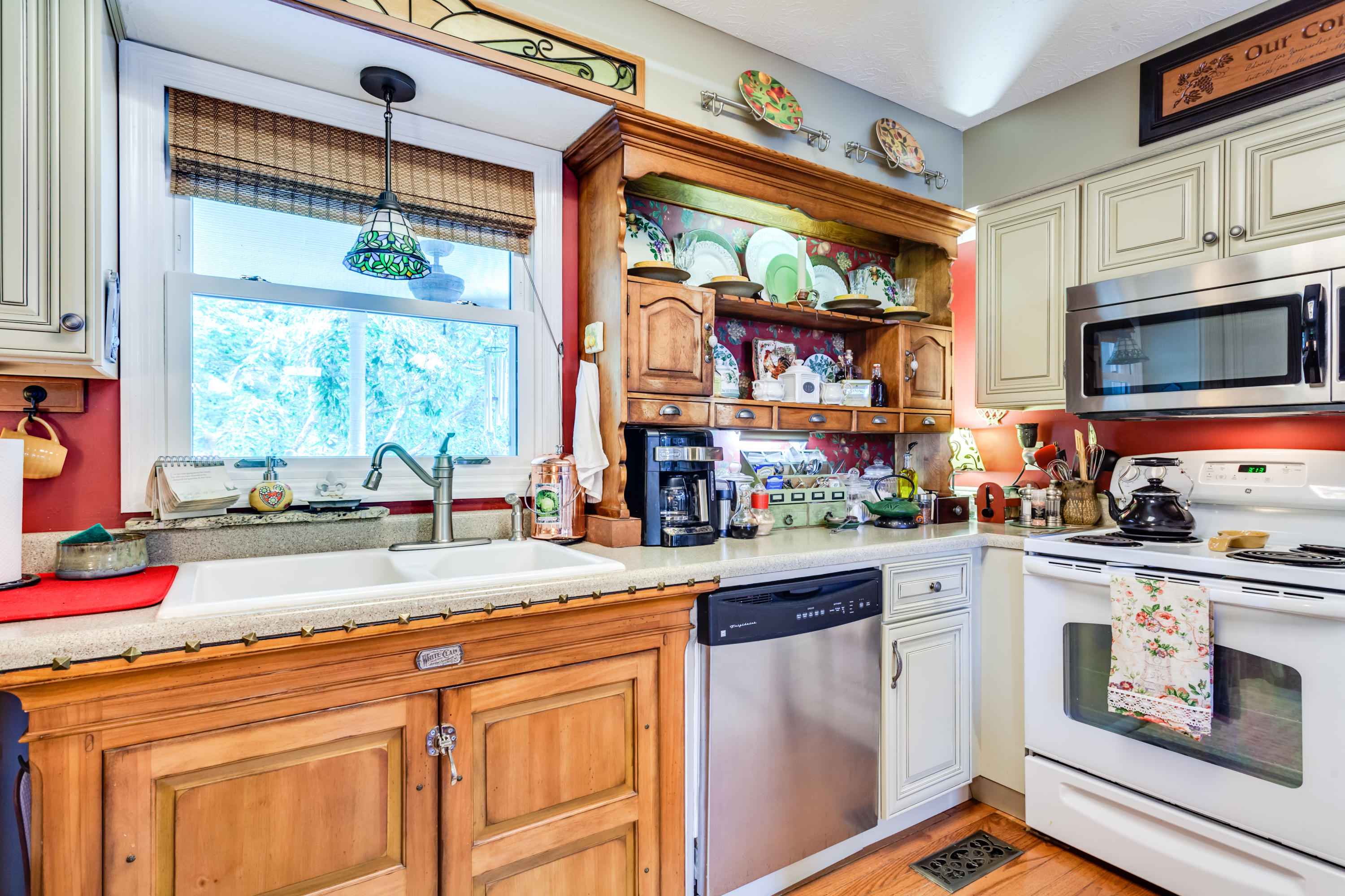 314 Chestnut Ridge Road Kingston, TN 37763 - Photo 10 of 31 Kitchen