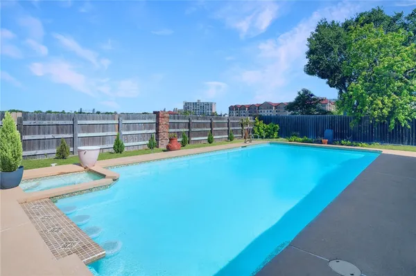 $499,900 | 53 Camden Place, Corpus Christi, TX 78412