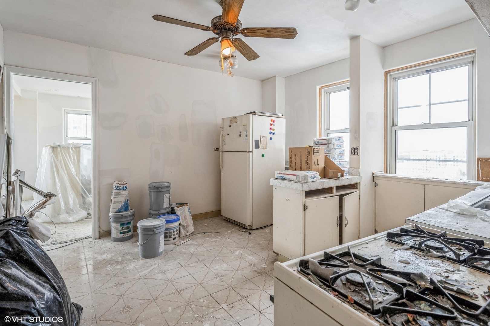 5555 North Sheridan Road, Unit 1206 Chicago, IL 60640 - Photo 8 of 15