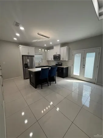 $1,500 | 204 West Rutherford Avenue, Unit 4, Edinburg, TX 78541
