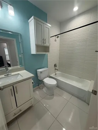 $1,500 | 204 West Rutherford Avenue, Unit 4, Edinburg, TX 78541