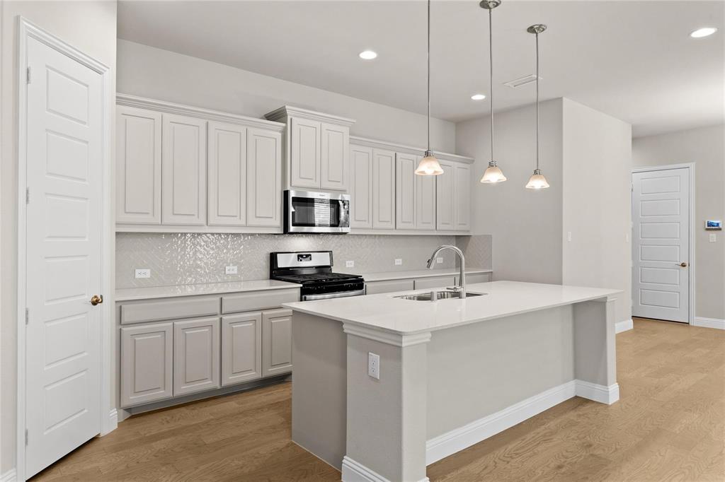 175 Mccartt Drive Lewisville, TX 75067 - Photo 5 of 22