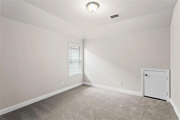 $3,050 | 175 Mccartt Drive, Lewisville, TX 75067