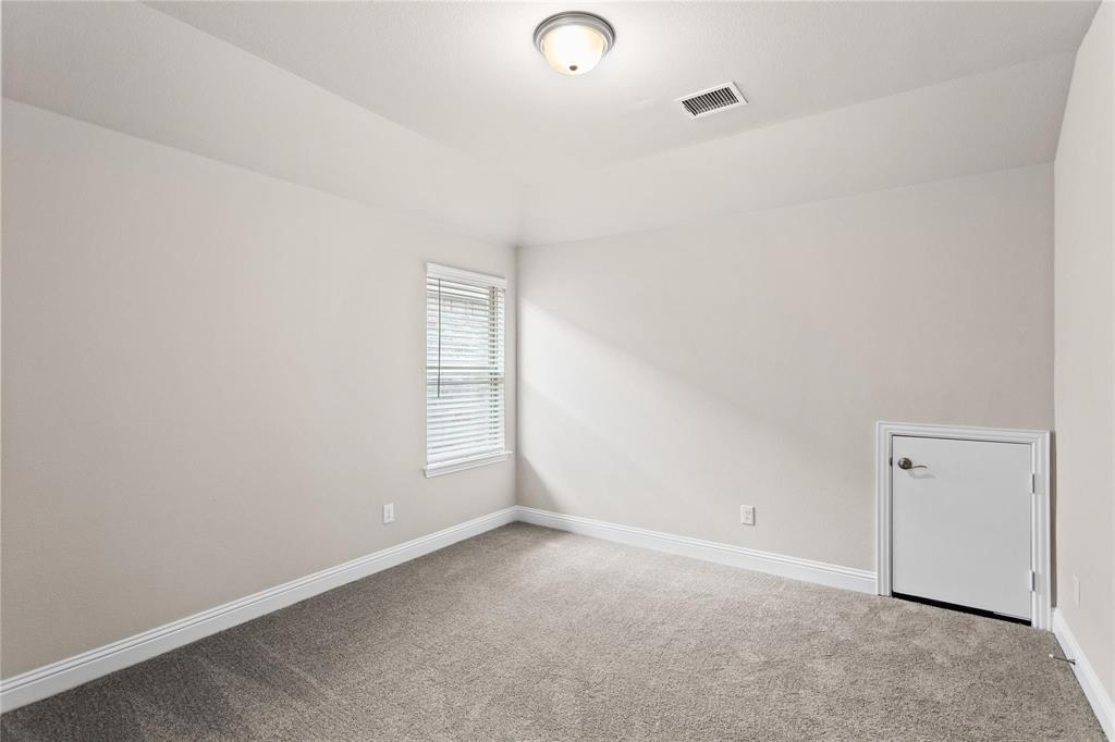 175 Mccartt Drive Lewisville, TX 75067 - Photo 10 of 22