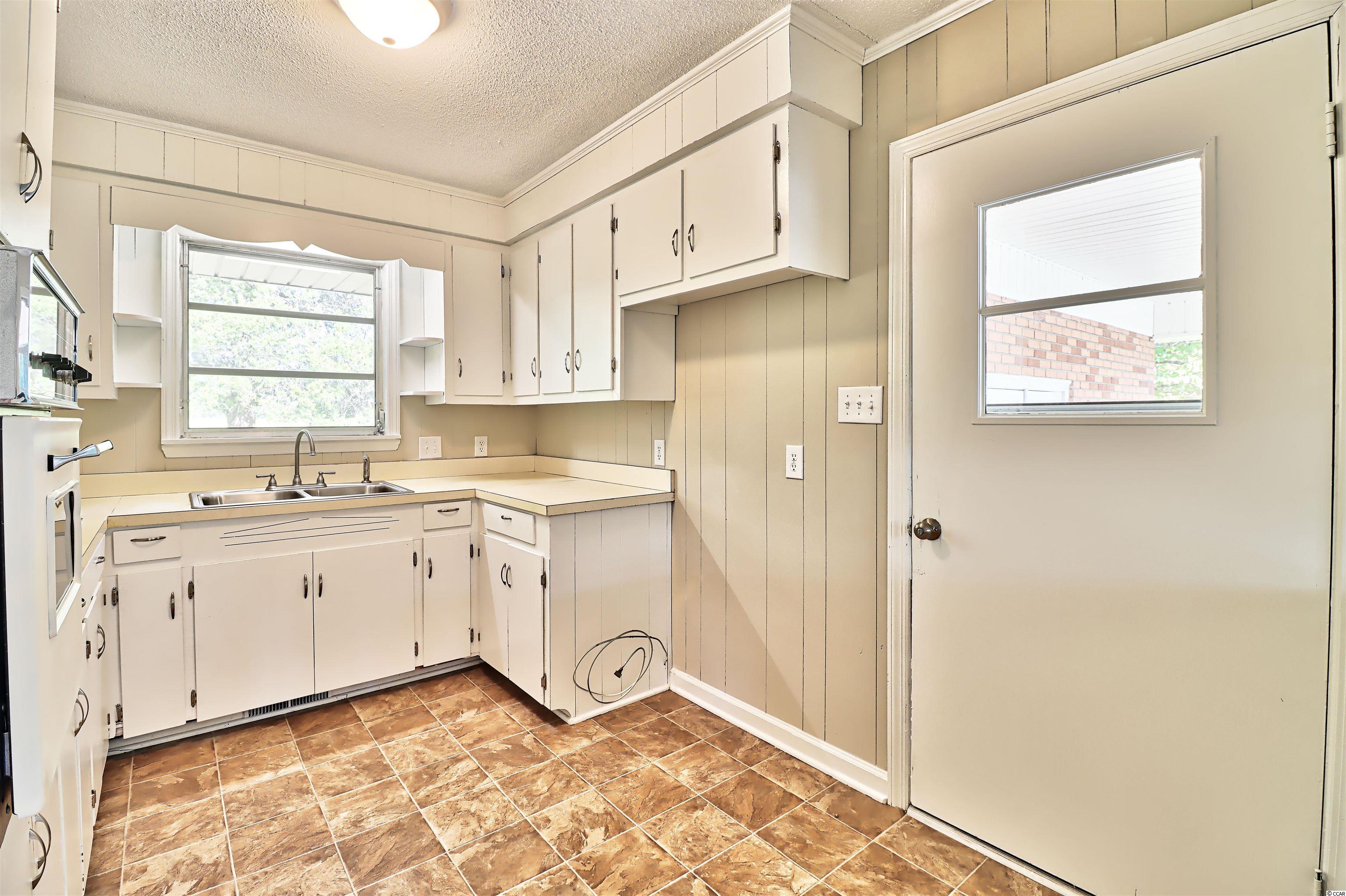 824 Tram Road Loris, SC 29569 - Photo 8 of 39 Gallery Image 8