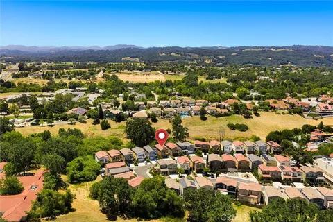 $699,000 | 331 Calle De Pueblo, Templeton, CA 93465