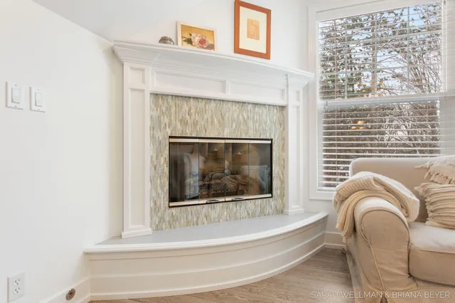 $950,000 | 2009 West Lakewood Boulevard, Holland, MI 49424