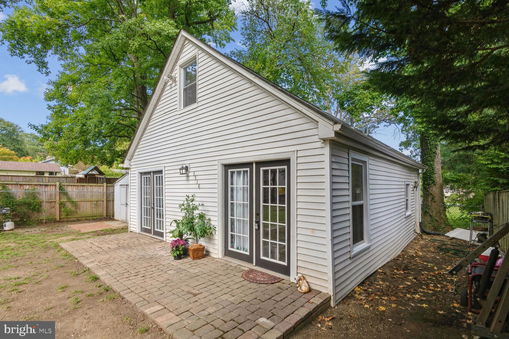 3516 Oak Drive Edgewater, MD 21037 - Photo 2 of 25