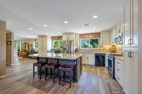 $1,429,000 | 19582 Crestknoll Drive, Yorba Linda, CA 92886