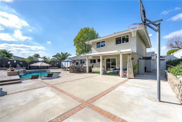 $1,450,000 | 19582 Crestknoll Drive, Yorba Linda, CA 92886