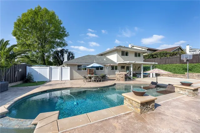 $1,450,000 | 19582 Crestknoll Drive, Yorba Linda, CA 92886