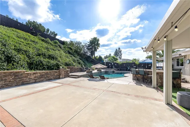 $1,450,000 | 19582 Crestknoll Drive, Yorba Linda, CA 92886