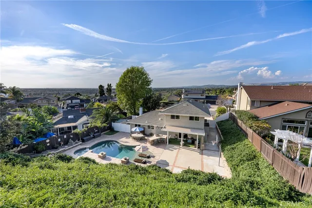 $1,450,000 | 19582 Crestknoll Drive, Yorba Linda, CA 92886