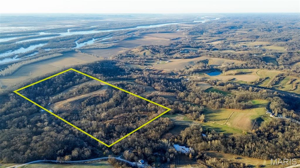 6678 North Mississippi River Road Hardin, IL 62047 - Photo 2 of 7