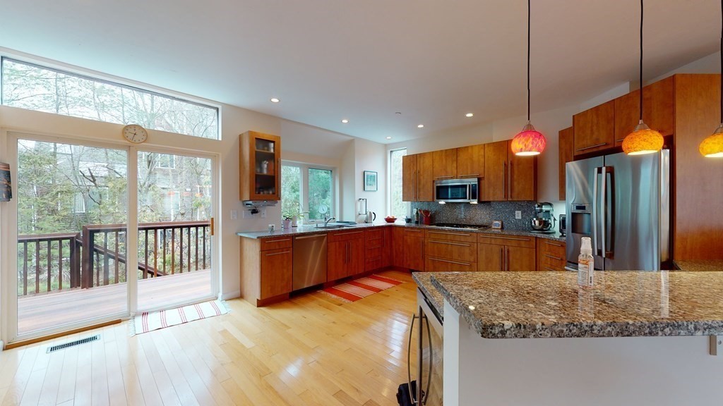 37 Deer Path, Unit 37 Hudson, MA 01749 - Photo 7 of 28 Gallery Image 7